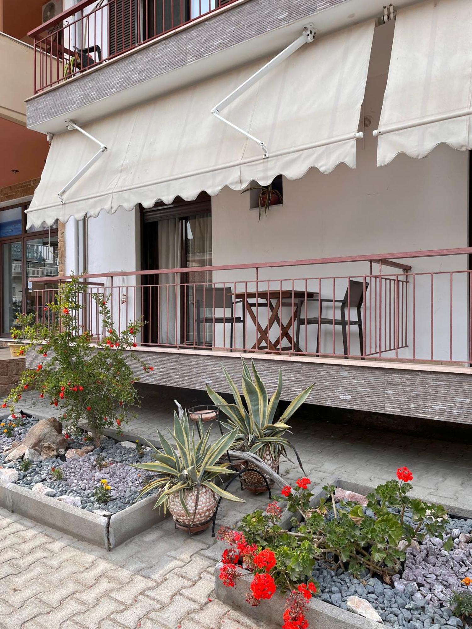 Almira Studios Sarti Exterior photo